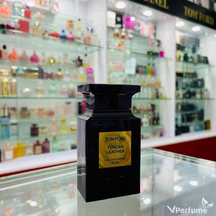 Thiết kế chai nước hoa Tom Ford Tuscan Leather