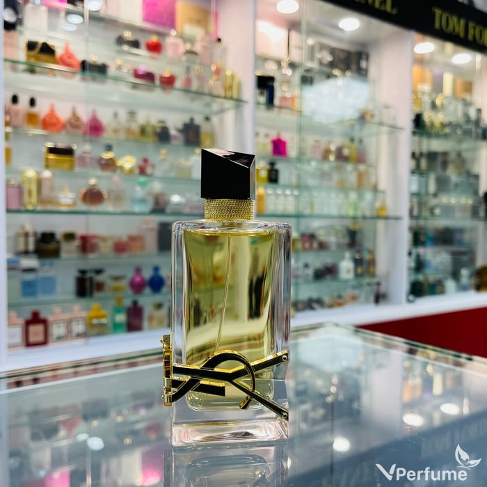 Thiết kế của nước hoa nữ Yves Saint Laurent Libre